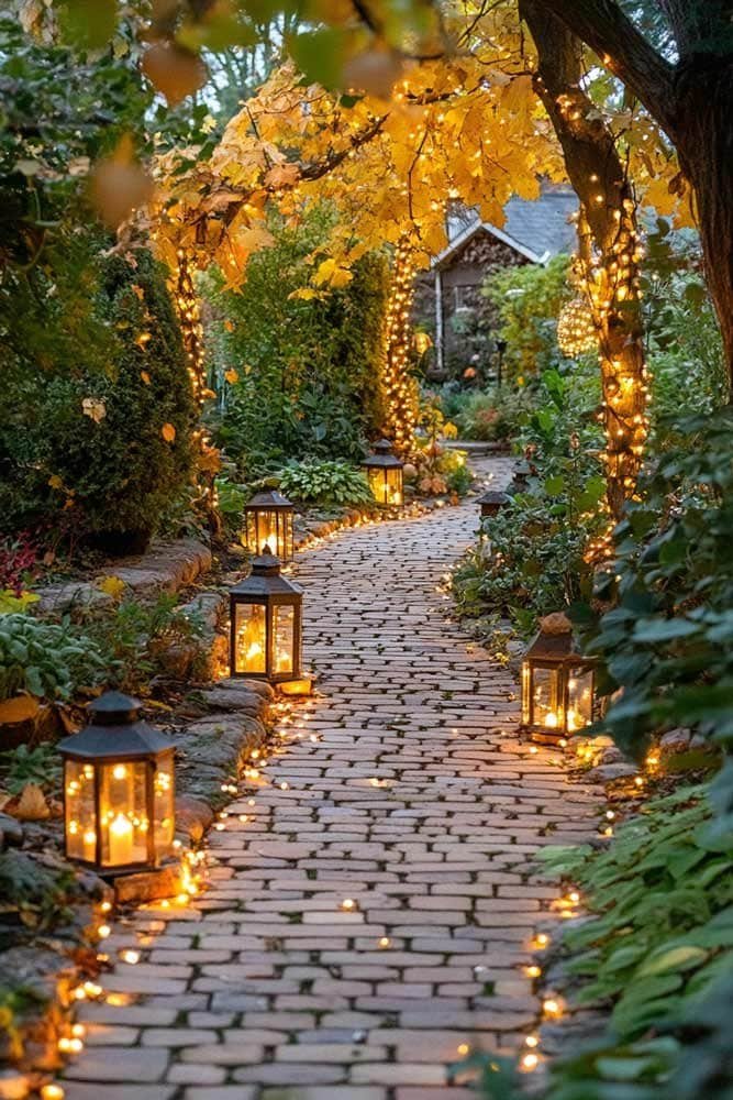15 Cozy Fall Gardening Ideas to Create a Warm and Inviting Backyard